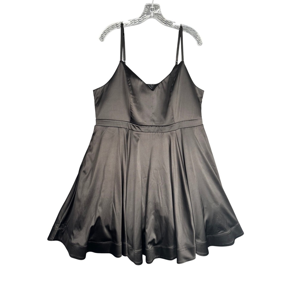 Torrid Womens Satin Fit and Flare Cocktail Dress 20 Black Sweetheart Formal LBD - Picture 2 of 15
